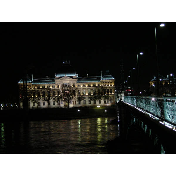 รูปถ่าย ฝรั่งเศส(France) ลีอง(Lyon) 2002-11 0