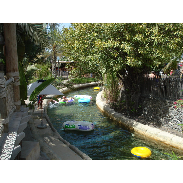 รูปถ่าย สหรัฐอาหรับเอมิเรตส์(United Arab Emirates) ดูไบ(Dubai) สวนน้ำไวลด์วาดี(Wild Wadi) 2007-03 104