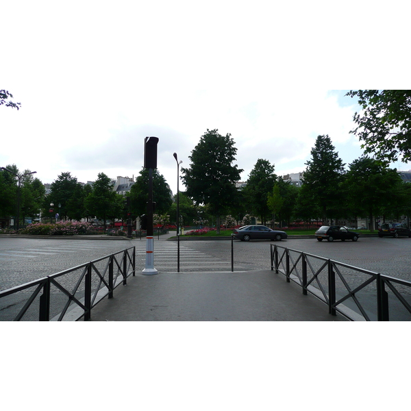 รูปถ่าย ฝรั่งเศส(France) ปารีส(Paris) คุ้มที่ 17 (17th Arrondissement) จัตุรัสแปแรร์(Place Pereire) 2007-05 8