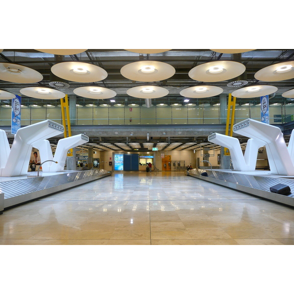 รูปถ่าย สเปน(Spain) มาดริค(Madrid) ท่าอากาศยานบาราคัส(Barajas Airport) 2007-09 74