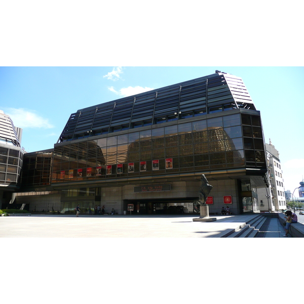 รูปถ่าย สาธารณรัฐเช็ก(Czech Republic) ปราก(Prague) นาโรดนี(Narodni) 2007-07 13