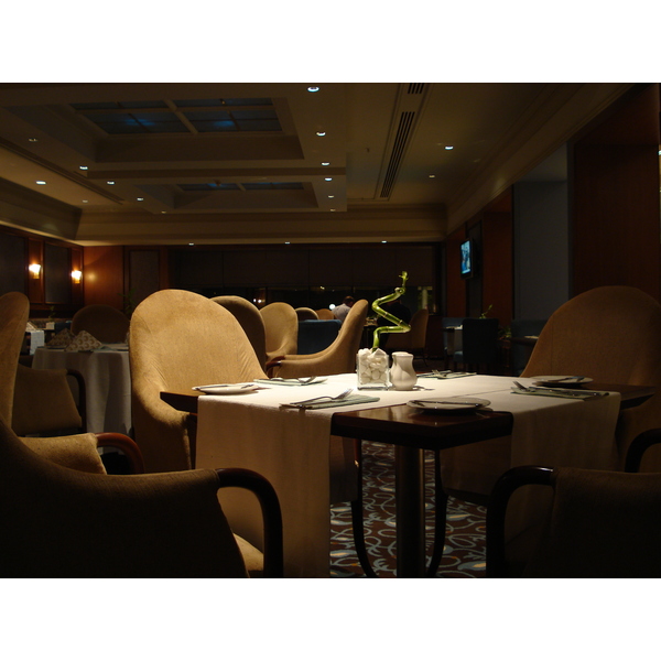 รูปถ่าย คาซัคสถาน(Kazakhstan) อัลมาตี(Almaty) โรงแรมอินเตอร์คอนติเนนตัล อัลมาตี(Intercontinental Almaty Hotel) 2007-03 29