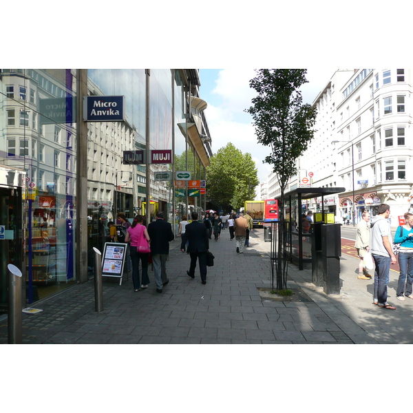 รูปถ่าย อังกฤษ(United Kingdom) ลอนดอน(London) ถนนท็อตแนมคอร์ต(Tottenham Court Road) 2007-09 48