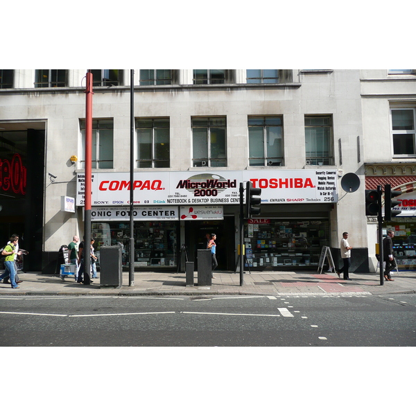 รูปถ่าย อังกฤษ(United Kingdom) ลอนดอน(London) ถนนท็อตแนมคอร์ต(Tottenham Court Road) 2007-09 37