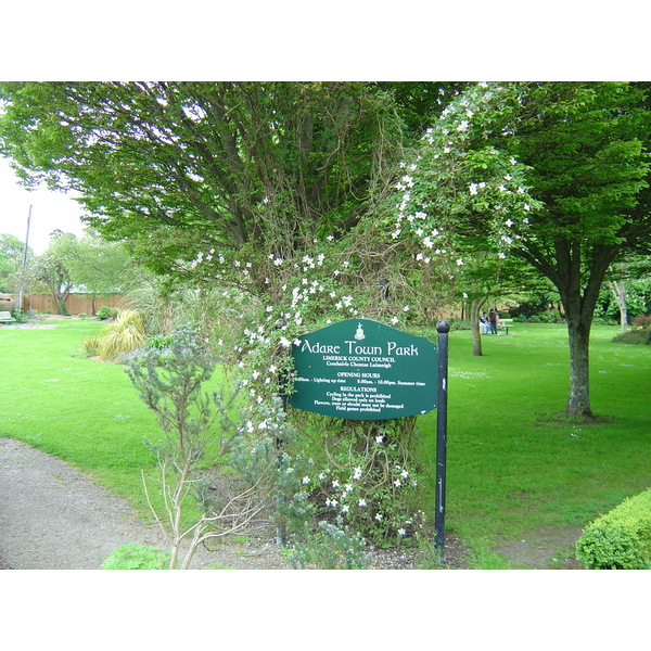 รูปถ่าย ไอร์แลนด์(Ireland) เคาน์ตีลิเมอริก(Limerick County) อาแดร์(Adare) 2004-05 30