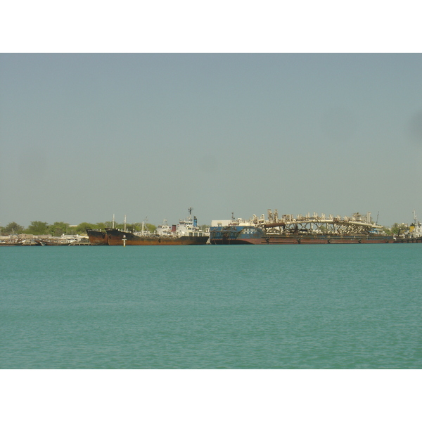 รูปถ่าย สหรัฐอาหรับเอมิเรตส์(United Arab Emirates) อุมม์อัลก็อยวัยน์(Umm al Quwain) 2005-03 25