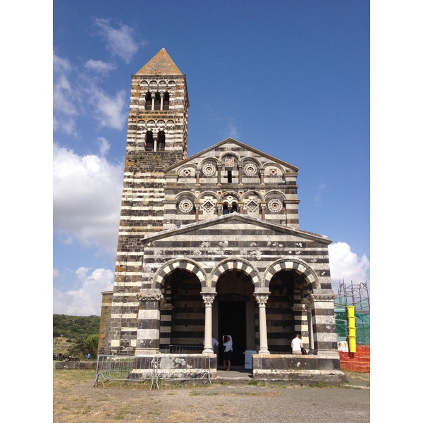 รูปถ่าย อิตาลี(Italy) ซาร์ดิเนีย(Sardinia) มหาวิหารซักการ์เจีย(Basilica di Saccargia) 2015-06 4