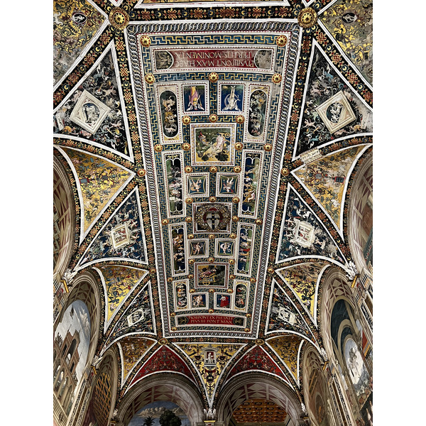 รูปถ่าย อิตาลี(Italy) ซีเอน่า(Siena) 2022-05 44