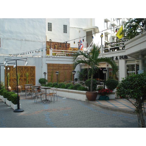 รูปถ่าย ไทย(Thailand) พัทยา(Pattaya) ถนนพัทยาสาย 2(Pattaya 2nd road) 2008-01 139