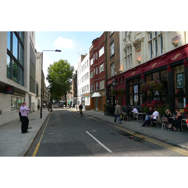 รูปถ่าย อังกฤษ(United Kingdom) ลอนดอน(London) ถนนท็อตแนมคอร์ต(Tottenham Court Road) 2007-09 54