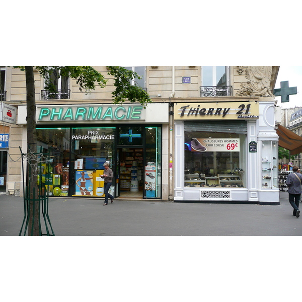 รูปถ่าย ฝรั่งเศส(France) ปารีส(Paris) คุ้มที่ 17 (17th Arrondissement) ถนนเลวี(Rue Levis) 2007-05 13