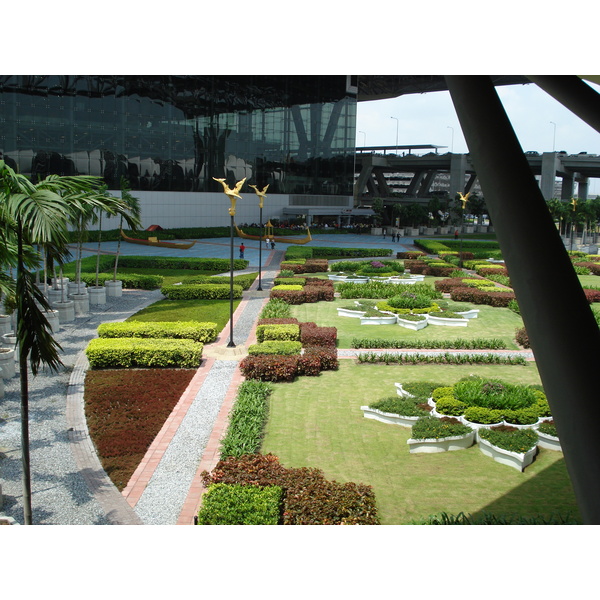 รูปถ่าย ไทย(Thailand) กรุงเทพมหานคร(Bangkok) ท่าอากาศยานสุวรรณภูมิ(Suvarnabhumi Airport) 2007-02 9