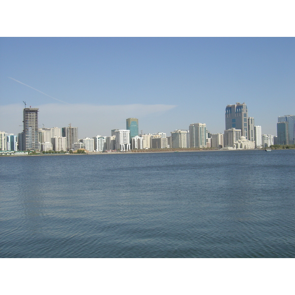รูปถ่าย สหรัฐอาหรับเอมิเรตส์(United Arab Emirates) ชาร์จา(Sharjah) 2005-03 29