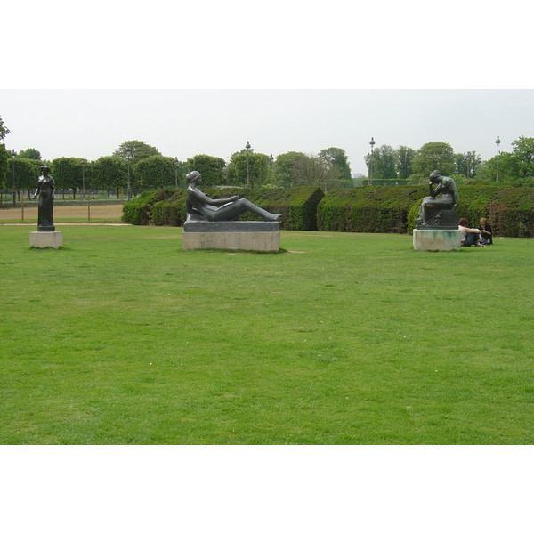 รูปถ่าย ฝรั่งเศส(France) ปารีส(Paris) สวนการูแซลแห่งลูฟวร์(Louvre Carrousel Garden) 2007-05 28