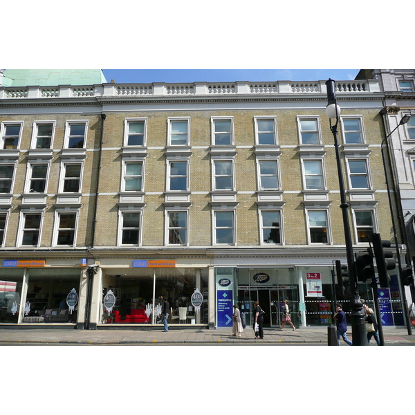 รูปถ่าย อังกฤษ(United Kingdom) ลอนดอน(London) ถนนท็อตแนมคอร์ต(Tottenham Court Road) 2007-09 64