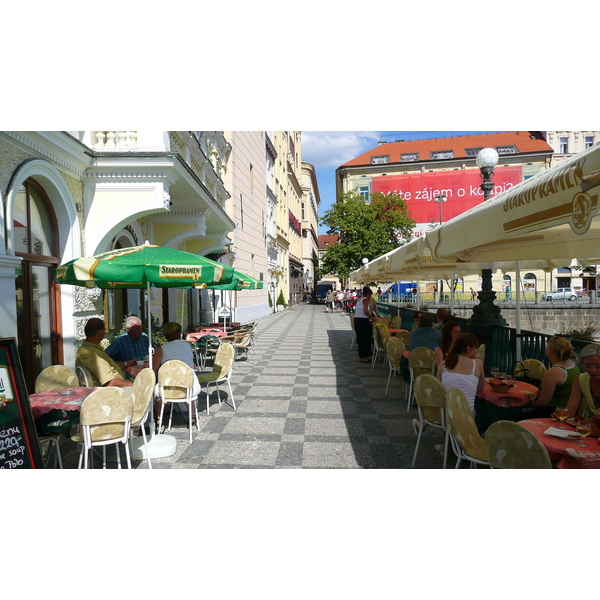 รูปถ่าย สาธารณรัฐเช็ก(Czech Republic) ปราก(Prague) ริมฝั่งสเมตานา(Smetanovo nabr) 2007-07 2