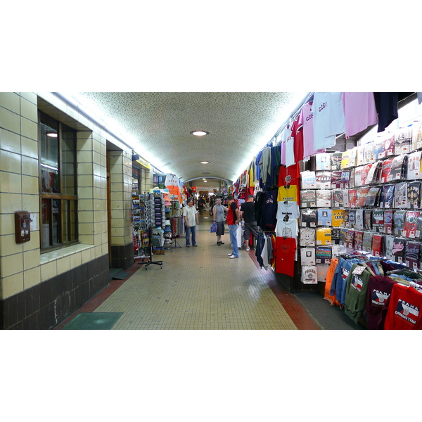 รูปถ่าย สาธารณรัฐเช็ก(Czech Republic) ปราก(Prague) ริมฝั่งสเมตานา(Smetanovo nabr) 2007-07 34