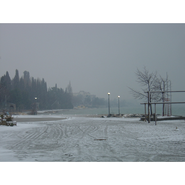 รูปถ่าย อิตาลี(Italy) เดเซนซาโนเดลการ์ดา(Desenzano del Garda) 2005-03 14
