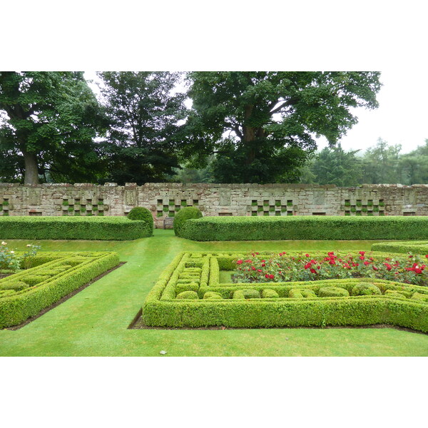 รูปถ่าย อังกฤษ(United Kingdom) สกอตแลนด์(Scotland) ปราสาทเอดเซล(Edzell Castle) 2011-07 10