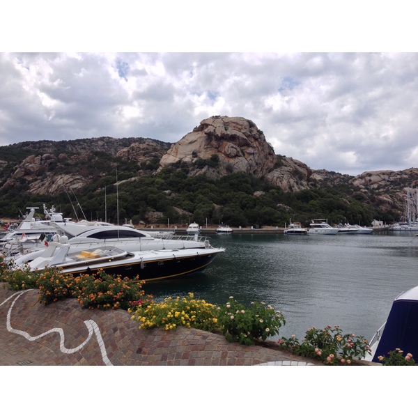 รูปถ่าย อิตาลี(Italy) ซาร์ดิเนีย(Sardinia) ปอลตูกวาตู(Poltu Quatu) 2015-06 29