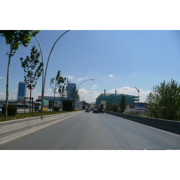 รูปถ่าย ตุรกี(Turkey) อังการา(Ankara) ถนนจากบิลเคนต์ไปอังการา(Bilkent to Ankara road) 2008-07 2