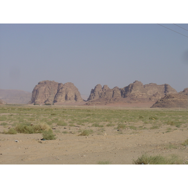รูปถ่าย จอร์แดน(Jordan) ทะเลทรายวาดีรัม(Wadi Rum Desert) 2004-10 79