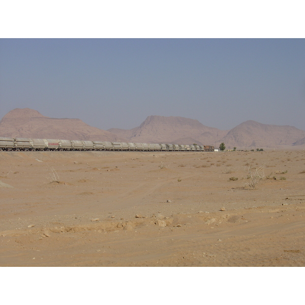 รูปถ่าย จอร์แดน(Jordan) ทะเลทรายวาดีรัม(Wadi Rum Desert) 2004-10 72
