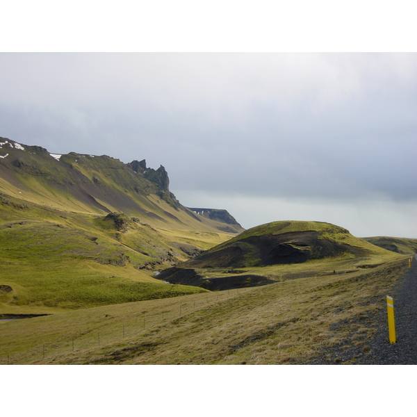 รูปถ่าย ไอซ์แลนด์(Iceland) วิก(Vik) 2003-03 0