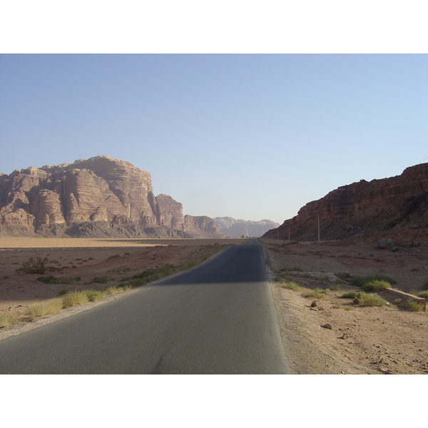 รูปถ่าย จอร์แดน(Jordan) ทะเลทรายวาดีรัม(Wadi Rum Desert) 2004-10 42