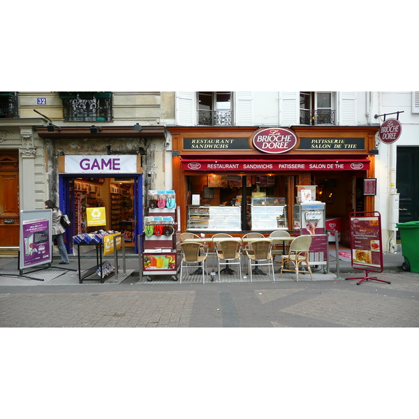 รูปถ่าย ฝรั่งเศส(France) ปารีส(Paris) คุ้มที่ 17 (17th Arrondissement) ถนนเลวี(Rue Levis) 2007-05 46