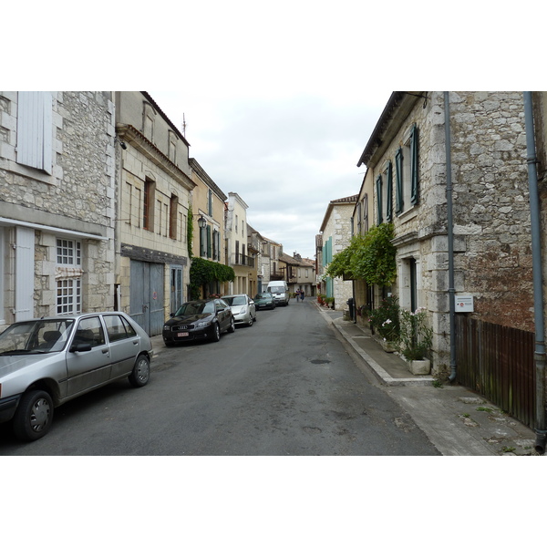 รูปถ่าย ฝรั่งเศส(France) อีซีฌัก(Issigeac) 2010-08 23