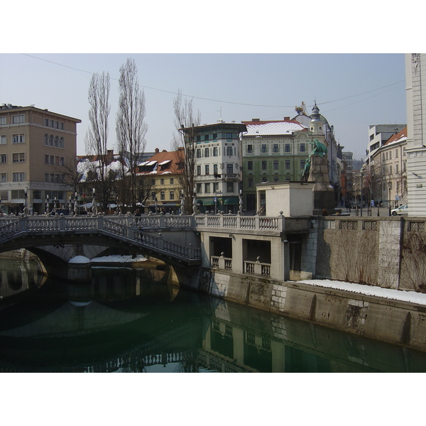 รูปถ่าย สโลวีเนีย(Slovenia) ลีอูบลีอานา(Ljubljana) 2005-03 53