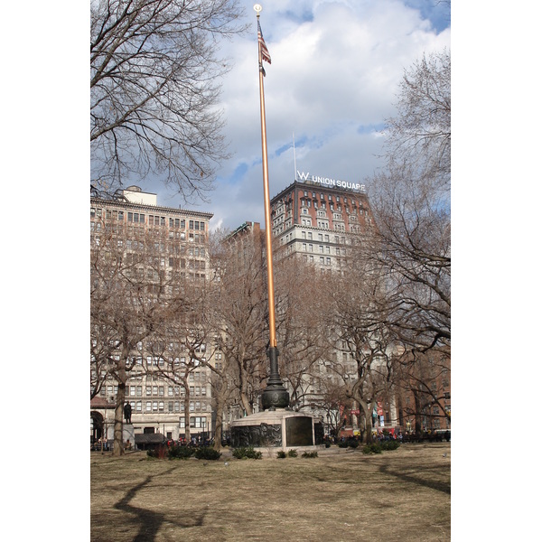 รูปถ่าย สหรัฐอเมริกา(United States) นิวยอร์ก(New York) ยูเนี่ยน  สแควร์(Union Square) 2006-03 11