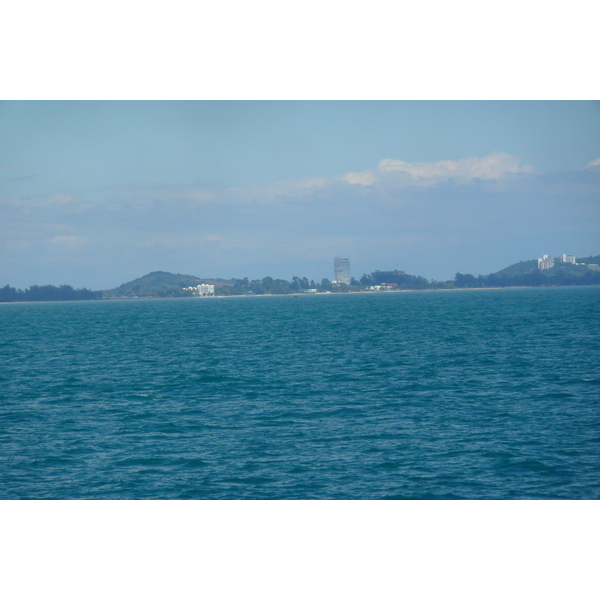 รูปถ่าย ไทย(Thailand) ถนนจากพัทยาไปเกาะเสม็ด(Pattaya to Ko Samet road) 2008-12 94