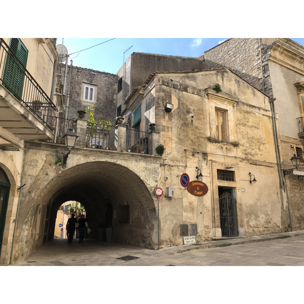 รูปถ่าย อิตาลี(Italy) ซิซิลี(Sicily) โมดีกา(Modica) 2020-02 29