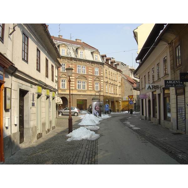 รูปถ่าย สโลวีเนีย(Slovenia) ลีอูบลีอานา(Ljubljana) 2005-03 18