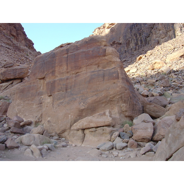 รูปถ่าย จอร์แดน(Jordan) ทะเลทรายวาดีรัม(Wadi Rum Desert) 2004-10 33