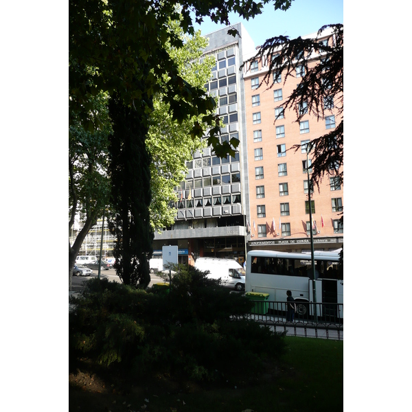 รูปถ่าย สเปน(Spain) มาดริค(Madrid) จัตุรัสเอสปัญญา(Plaza de Espana) 2007-09 25