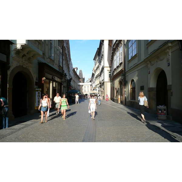 รูปถ่าย สาธารณรัฐเช็ก(Czech Republic) ปราก(Prague) เซเลทน่า(Celetna) 2007-07 28
