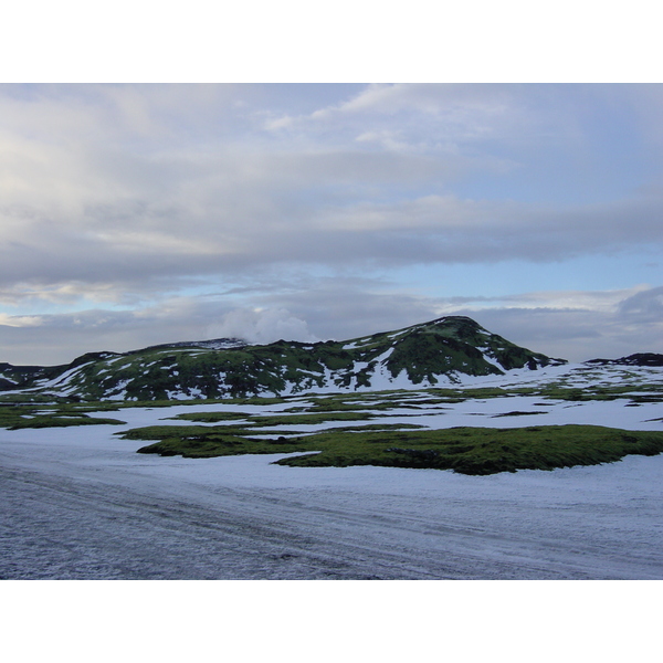 รูปถ่าย ไอซ์แลนด์(Iceland) ถนนหมายเลข 39 ไปเรคยาวิก(Road 39 to Reykjavik) 2003-03 31