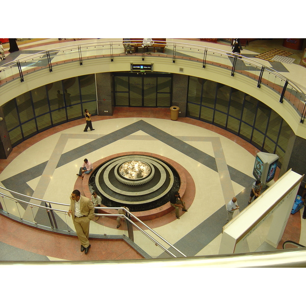 รูปถ่าย สหรัฐอาหรับเอมิเรตส์(United Arab Emirates) ดูไบ(Dubai) ห้างเดราซิตี้เซ็นเตอร์(Deira City Center Mall) 2005-09 3