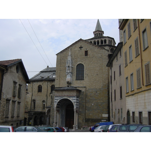 รูปถ่าย อิตาลี(Italy) แบร์กาโม(Bergamo) 2002-07 24