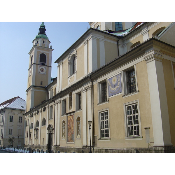 รูปถ่าย สโลวีเนีย(Slovenia) ลีอูบลีอานา(Ljubljana) 2005-03 25