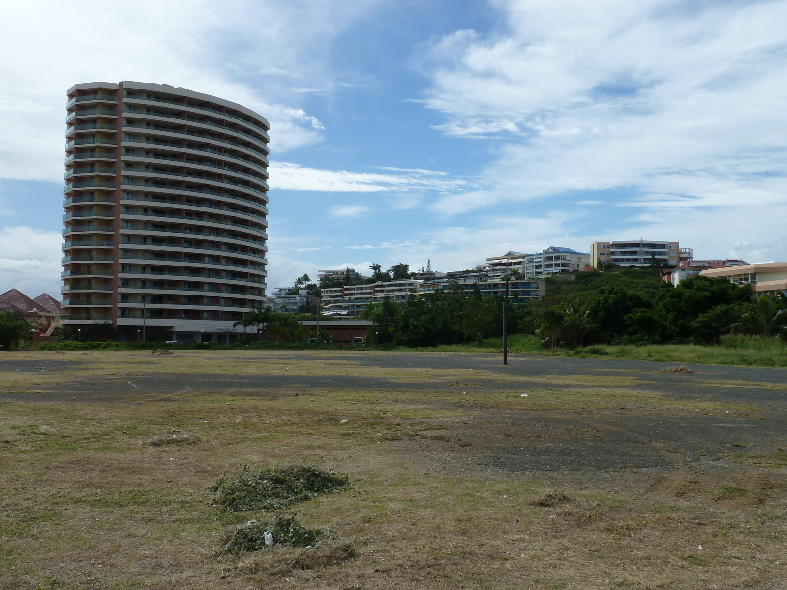 รูปถ่าย นิวแคลิโดเนีย(New Caledonia) นูเมอา(Noumea) อ่าวอ็องส์วาตา(Anse Vata) 2010-05 24
