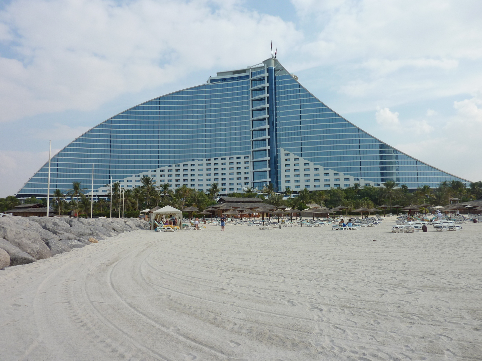 รูปถ่าย สหรัฐอาหรับเอมิเรตส์(United Arab Emirates) ดูไบ(Dubai) โรงแรมจูไมราห์บีช(Jumeirah Beach Hotel) 2009-12 30