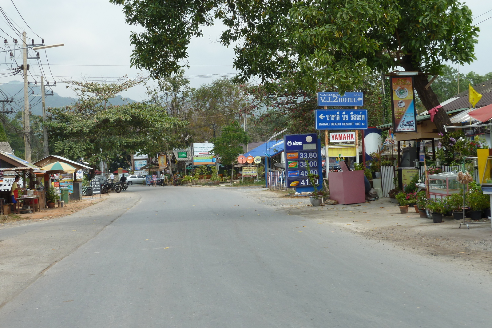 รูปถ่าย ไทย(Thailand) เกาะช้าง(Ko Chang) ถนนบนเกาะ(Island road) 2011-02 58