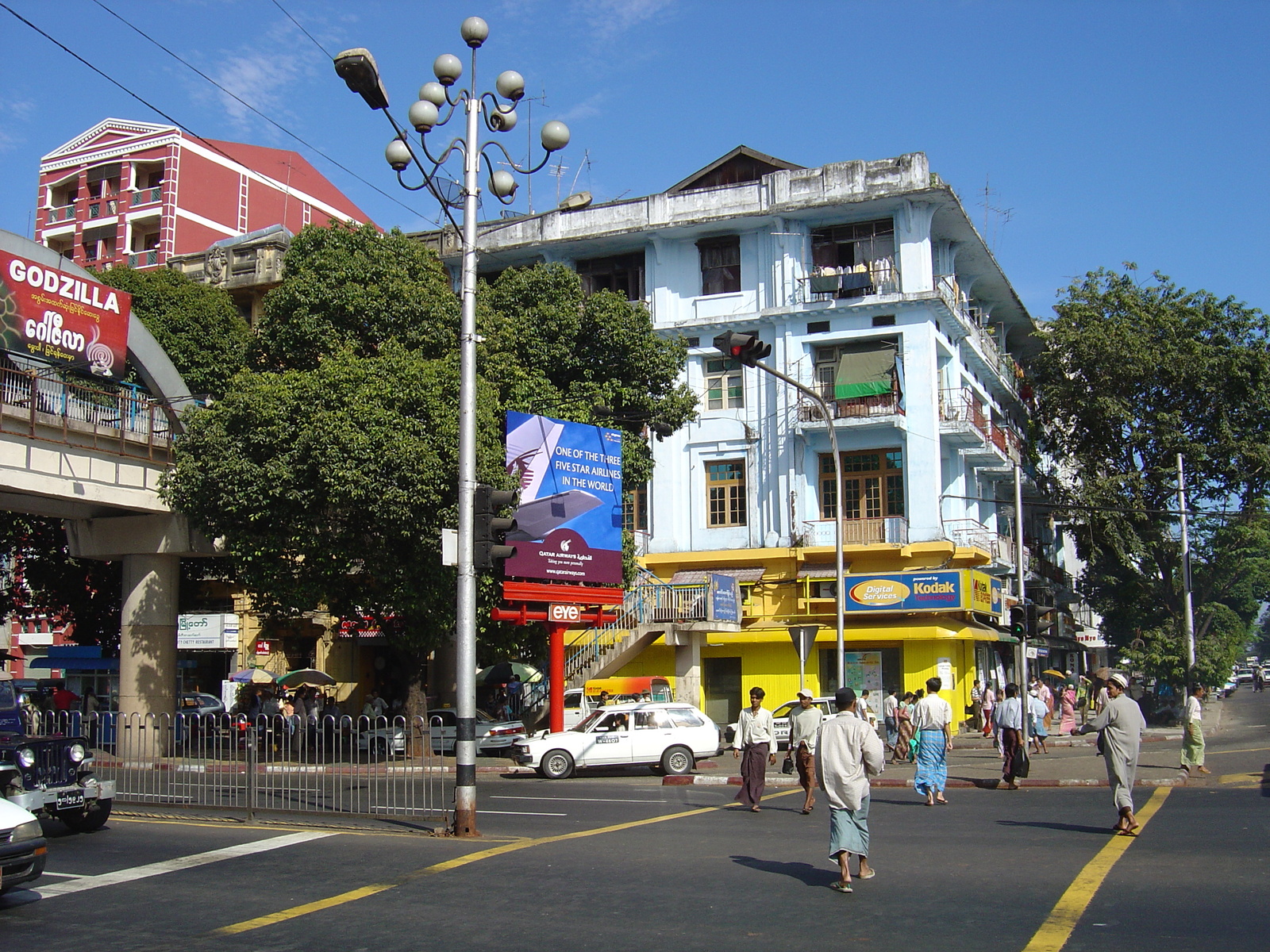 รูปถ่าย พม่า(Myanmar) ย่างกุ้ง(Yangon) 2005-01 101