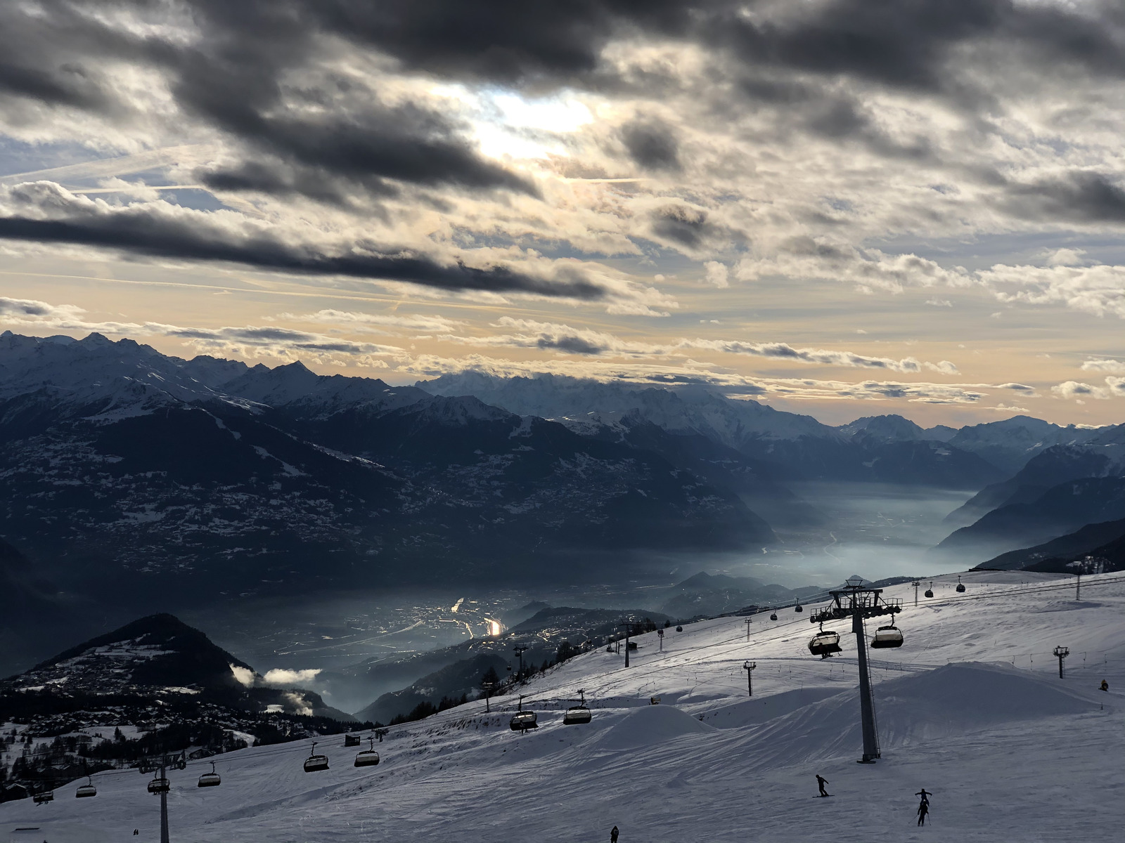 รูปถ่าย สวิสเซอร์แลนด์(Switzerland) ครองส์-มงตานา(Crans Montana) 2020-12 517