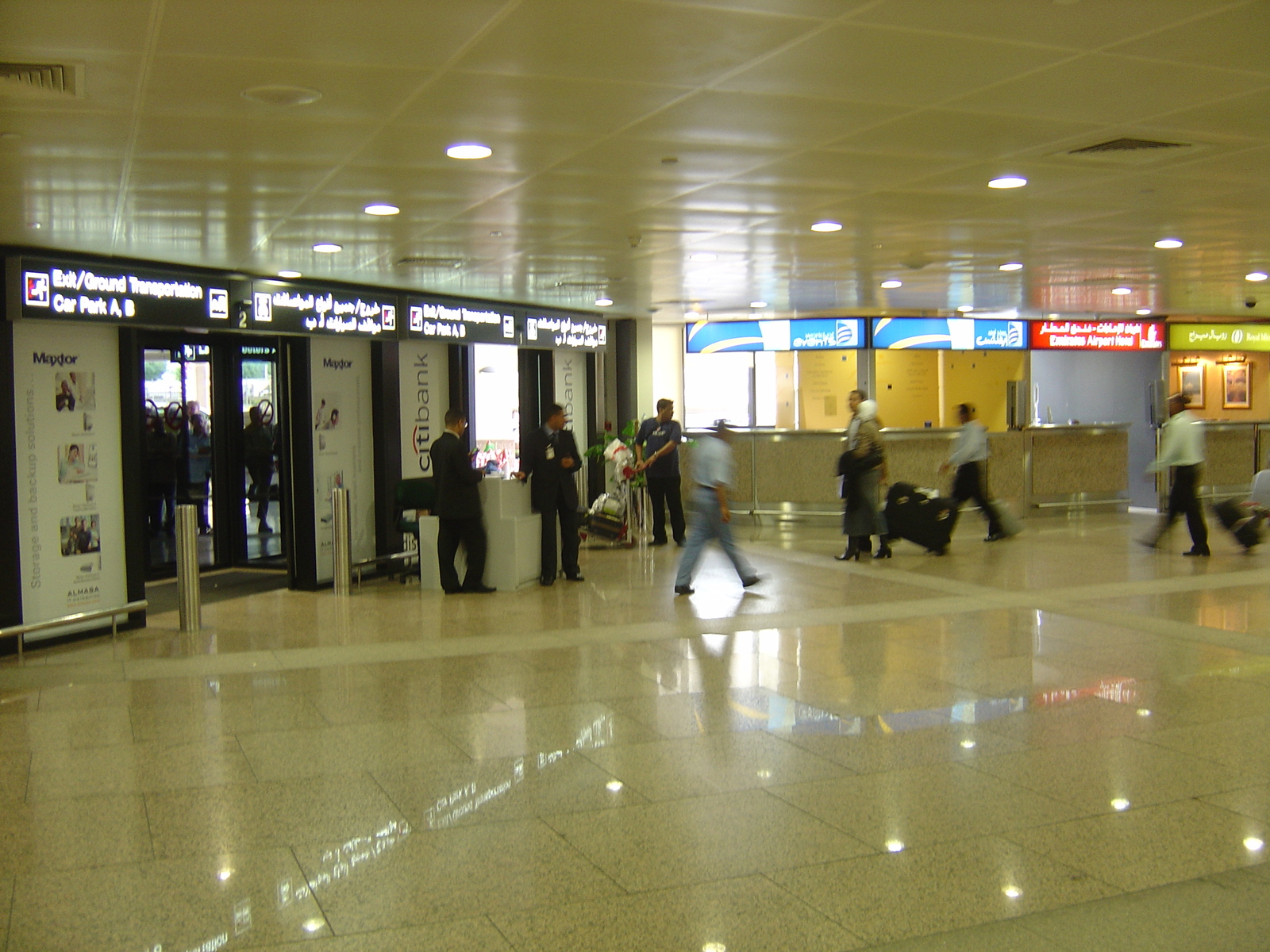 รูปถ่าย สหรัฐอาหรับเอมิเรตส์(United Arab Emirates) ดูไบ(Dubai) สนามบินดูไบ(Dubai International Airport) 2005-11 2
