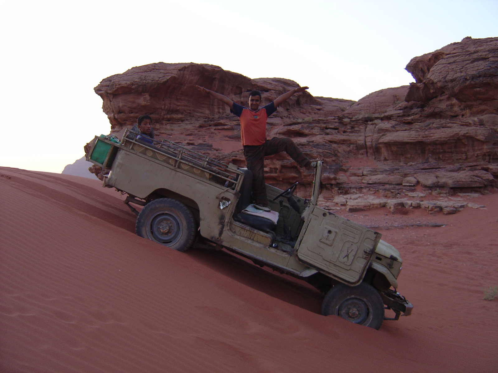 รูปถ่าย จอร์แดน(Jordan) ทะเลทรายวาดีรัม(Wadi Rum Desert) 2004-10 66